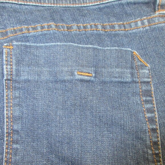 Tommy Bahama womens dark distressed stretch denim bermuda shorts 6 EUC - Picture 7 of 9